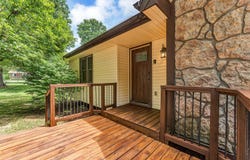 1604 E Sycamore Street, Ozark, MO 65721