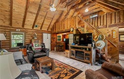 9609 State Highway 21S, Doniphan, MO 63935