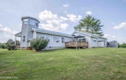 916 W Copeland Drive, Powell, TN 37849