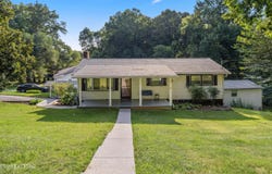 5814 Blossom Rd, Knoxville, TN 37912