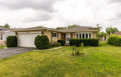 70 Dover Drive, Des Plaines, IL 60018