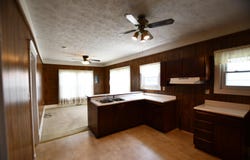 206 5th street Street, Ravenna, KY 40472