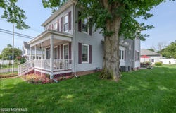 41 Cedar Street, Keyport, NJ 07735