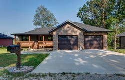 183 Sunshine Avenue, Cabool, MO 65689