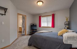 244 Tanager Path, Mankato, MN 56001