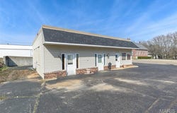 120 E College, Fredericktown, MO 63645