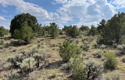 Tres Lomas, Arroyo Hondo, NM 87513