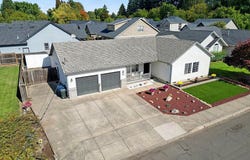 225 GRIZZLY Ave, Eugene, OR 97404