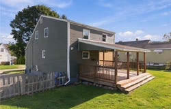 3122 Indiana Dr, New Kensington, PA 15068