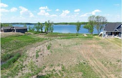 7620 Lake John Drive, Annandale, MN 55302