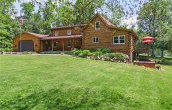 4010 Manchester Avenue NW, North Lawrence, OH 44666
