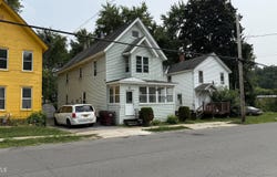 242 Bleecker Street, Gloversville, NY 12078