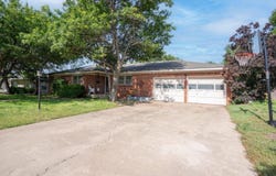 2209 N BEECH Lane, Pampa, TX 79065-3837