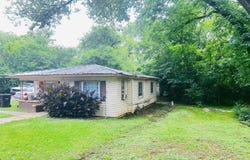 1916 CRESCENT AVENUE, LIPSCOMB, AL 35020