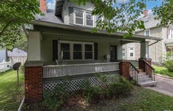711 3RD Street A, Moline, IL 61265