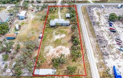 113 N Walker, ROCKPORT, TX 78382