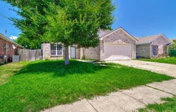 905 Hems Lane, Arlington, TX 76001