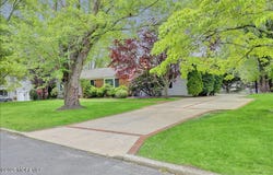 635 Susan Lane, Brielle, NJ 08730