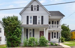 990 MAPLE Street, LITITZ, PA 17543