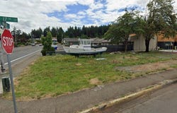 E Main St, CottageGrove, OR 97424