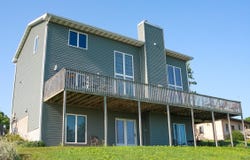 305 Southridge Drive, Waverly, IA 50677