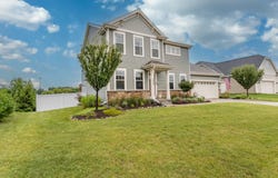 1504 Walnut Ct, Hartford, WI 53027