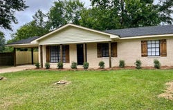 974 Mary Ave, Grenada, MS 38901