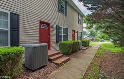 1113 High Street, Johnson City, TN 37604