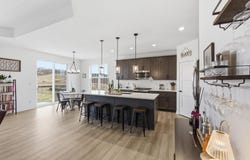 1425 Chapman Ct, Mukwonago, WI 53149