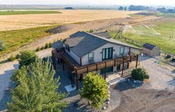 115 Lane 16, Cody, WY 82414