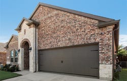 2911 Shetland Drive, Aubrey, TX 76227