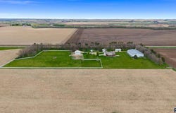 48349 276th St, Canton, SD 57013