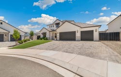 2950 E NABOO LN, St George, UT 84790