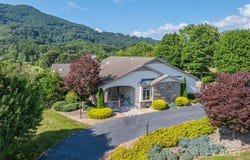31 Chickering Lane, Waynesville, NC 28786