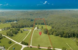 7885 S Parkhill Drive, Leavenworth, IN 47137