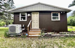 910 10th Avenue, Hancock, WI 54943