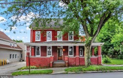 631 BROADWAY, HANOVER, PA 17331