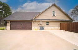 415 Bob White Dr, Gilmer, TX 75645