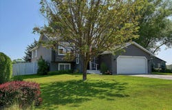 1411 Sinclair St, Davenport, WA 99122
