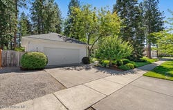 415 S GLENWOOD DR, Post Falls, ID 83854