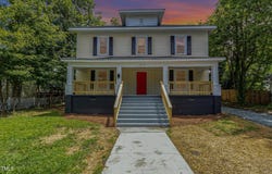 512 Maple Avenue, Burlington, NC 27215