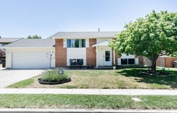 623 W 1635 N, Clinton, UT 84015