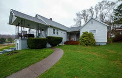 16 Gladesville Road, Morgantown, WV 26508