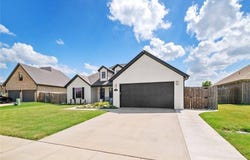 1660 Sunrise Circle, Centerton, AR 72719