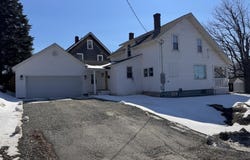 27 Dudley Street, Presque Isle, ME 04769