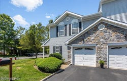 24 Hanna Lane, Laurence Harbor, NJ 08879