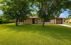 119 Dennis Street, Jacksboro, TX 76458