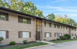 6108 Sanlin Dr, Moon/Crescent Twp, PA 15108