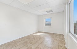 2299 E Business 30, Columbia City, IN 46725-8426