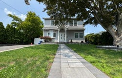 245 E Golf Ave, South Plainfield Boro, NJ 07080-5509